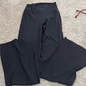 Vuori Black Wide Leg Women's Pants